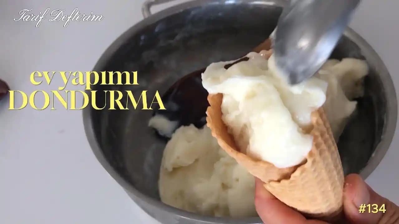 Makinesiz 3 Malzemeli Dondurma Tarifleri: Mascarpone, Muz ve Yoğunlaştırılmış Sütle Pratik Hazırlık