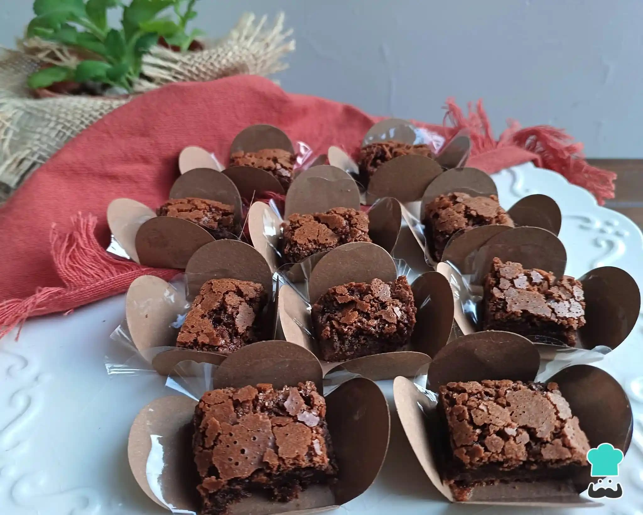 Mini Browni Tarifleri ve Sunum İpuçlarıyla Lezzetli Atıştırmalıklar