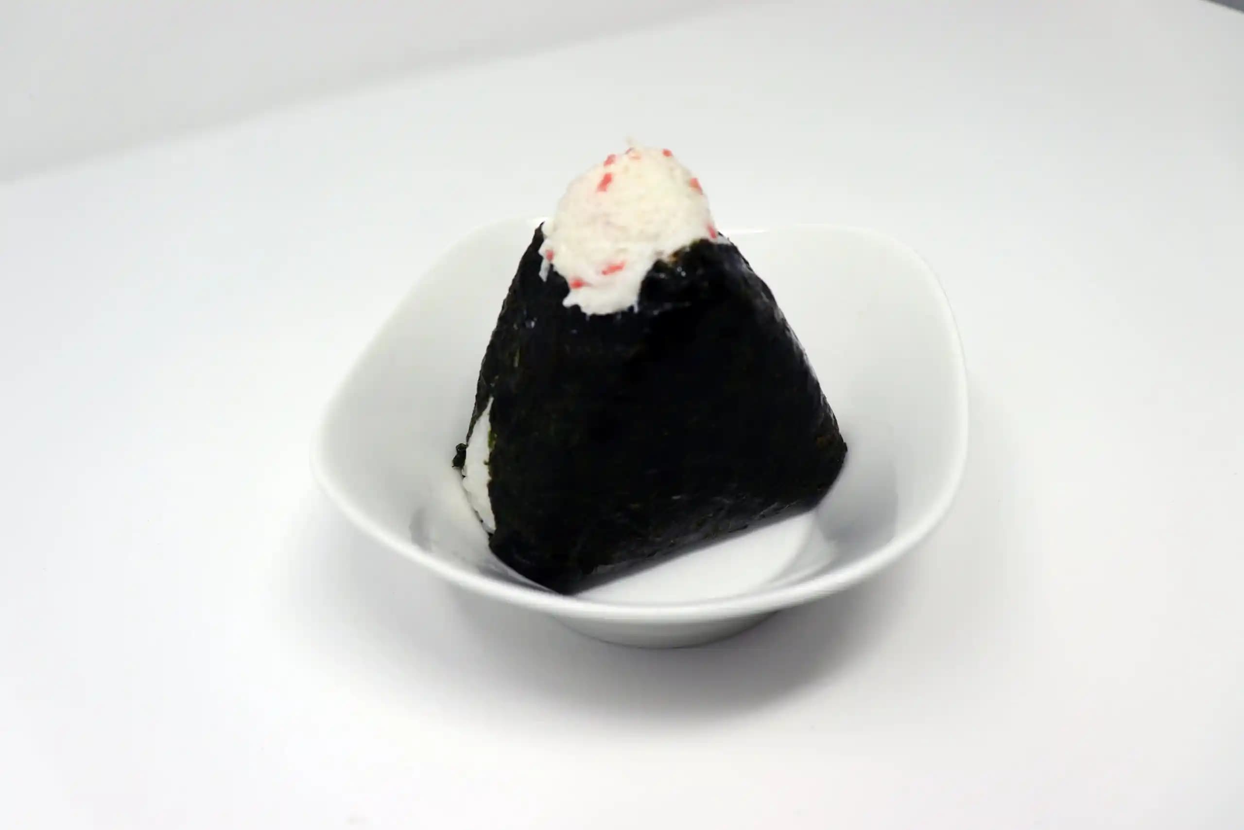 Onigiri California Neli: Geleneksel Japon Mutfağı ile Modern Fusion Lezzetleri