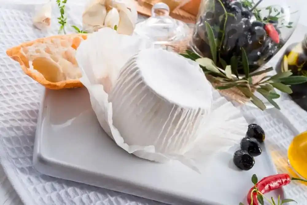 Pahalı Peynir Çeşitleri ve Üretim Özellikleri: Lüks ve Nadide Tatlar