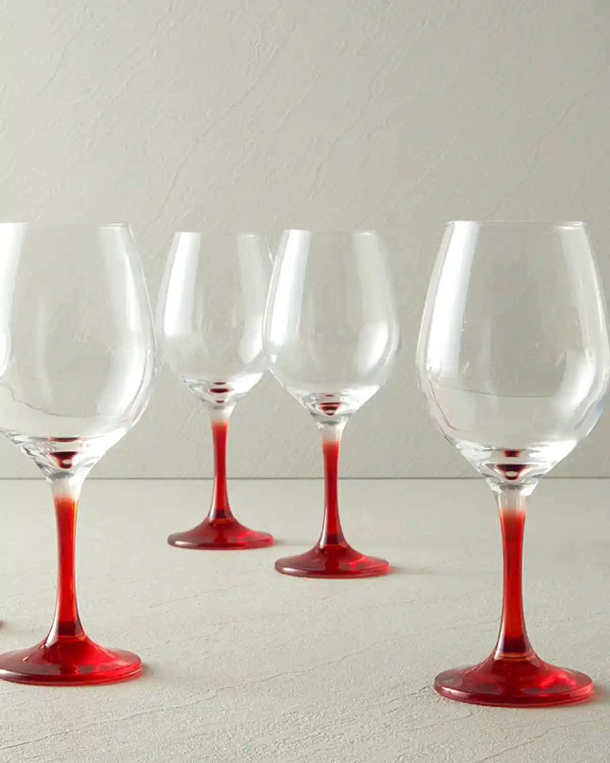 Paşabahçe Kırmızı Kadeh: Şık ve Dayanıklı Cam Kadeh Seçenekleri ve Kullanım İpuçları