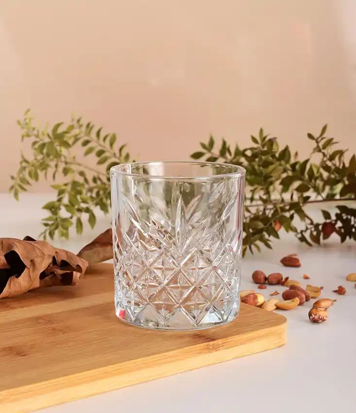 Paşabahçe Timeless Viski Bardağı ile Şık ve Dayanıklı Sofra Tasarımı