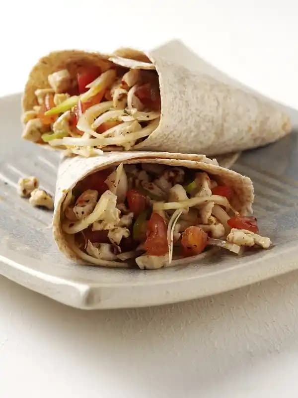 Piliç Tantuni Nedir, Nasıl Yapılır ve Neden Popüler Bir Sokak Lezzetidir