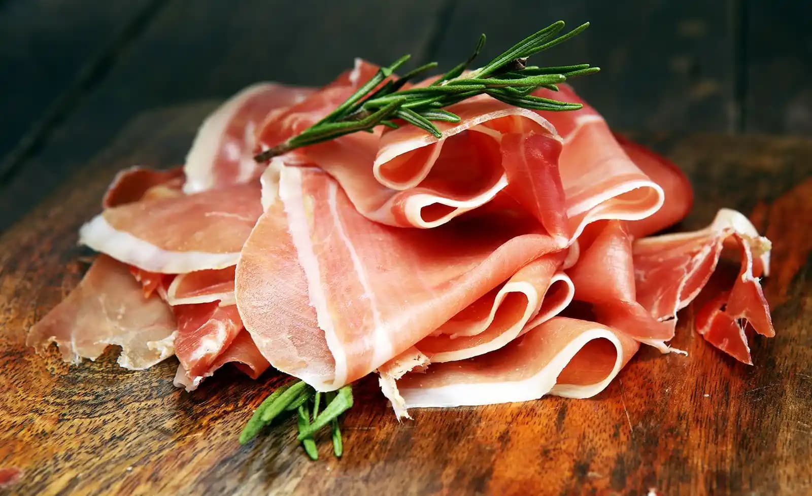Prosciutto Nedir? İtalya'nın Zarif ve Lezzetli Şarküteri Ürünü Hakkında Detaylar