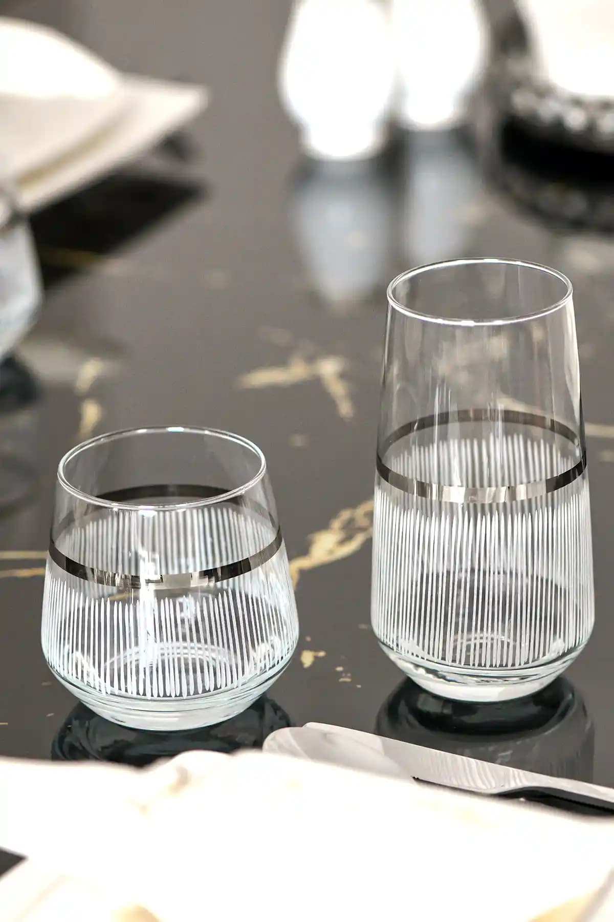 Süpermarketlerde Su ve Meşrubat Bardakları: Çeşitleri, Kalite Standartları ve Doğru Seçim İpuçları