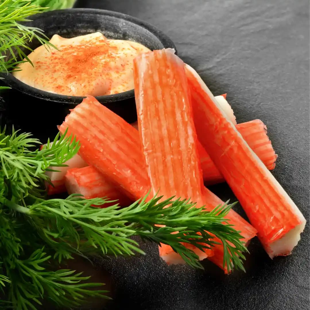 Surimi Yengeç Nedir, Nasıl Üretilir ve Mutfakta Kullanım Yöntemleri