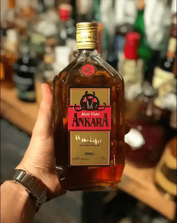 Türkiye’deki Viski Markaları ve Gelişen İçki Kültürüne Katkıları