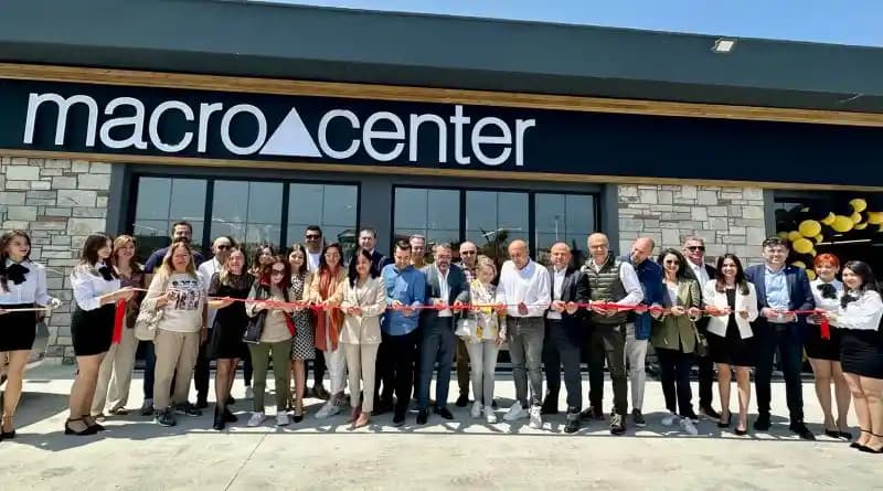 Urla Macrocenter: Kaliteli Ürünler ve Güvenilir Hizmetle Modern Alışveriş Deneyimi