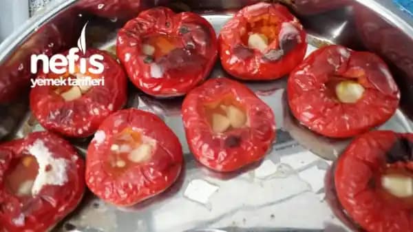 Yuvarlak Biber Turşusu Nasıl Yapılır: Sağlıklı ve Lezzetli Kış Hazırlığı