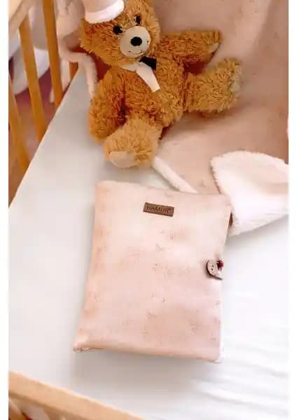 Hamur Anne Bebek Bakım Çantası Solid Bej ile XL Modelinin Detaylı Karşılaştırması