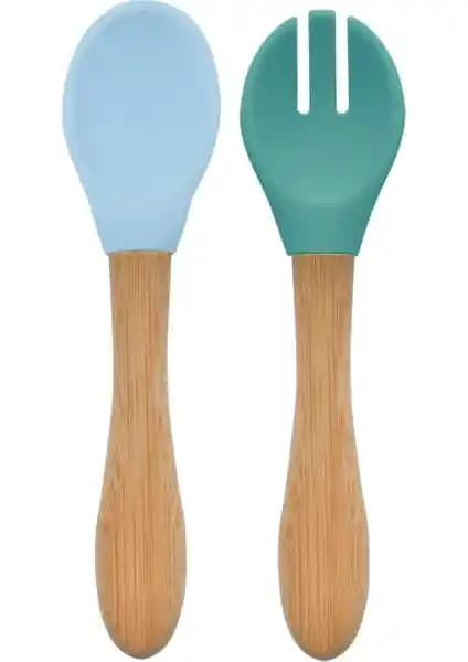 OiOi Mama Kaşığı + Çatal ile Silikon Bambu Saplı 6 Ay+ ve 9 Ay+ Setlerinin Karşılaştırması