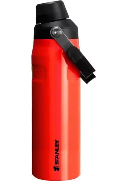 Stanley Iceflow Neon 0.7 L ile Flip Straw 0.7 L: Isı Tutma ve Tasarım Farkları