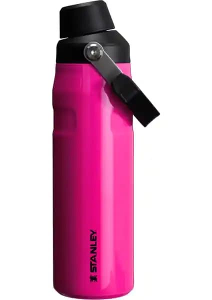 Stanley Iceflow Neon 0.7 L ile Flip Straw 1.6 L Karşılaştırması: Kapasite ve Soğutma