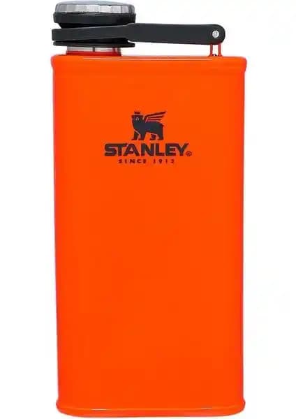 Stanley Klasik 0.23 L ile Iceflow 0.89 L Karşılaştırması: Kapasite ve Sızdırmazlık