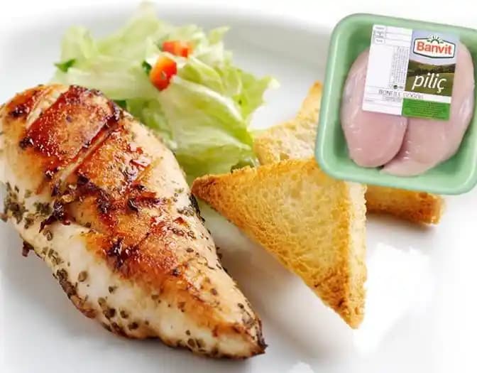 Tavuk Bonfile Besin Değerleri: Düşük Yağ ve Yüksek Protein İçeriği Üzerine Analiz