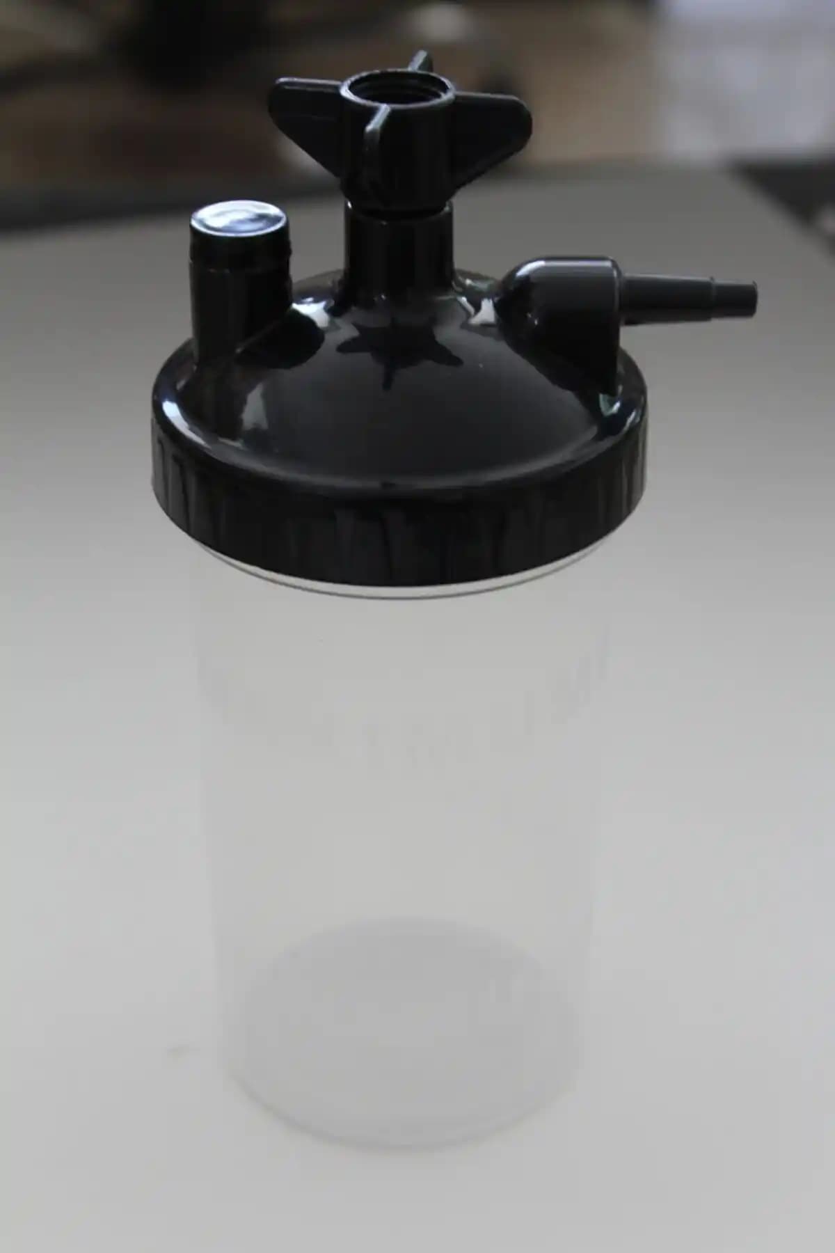 Genel Markalar Oksijen Konsantratörü Su Kabı: Nemlendirme ve Tedavi Konforu İçin Dayanıklı Çözüm