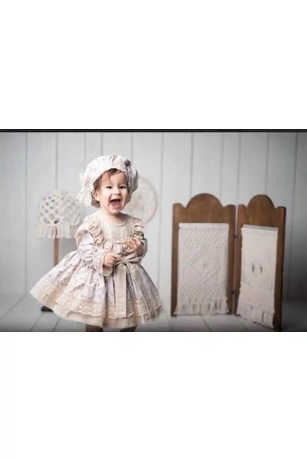 Hly Karol Tasarım Vintage Çiçekli Kız Çocuk Elbisesi 0-12 Yaş Zarif ve Konforlu