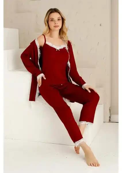 Nisanca Sabahlıklı Dantel Detaylı Pegasus Kadın Pijama Takımı Geniş Beden Seçenekleriyle Rahatlık