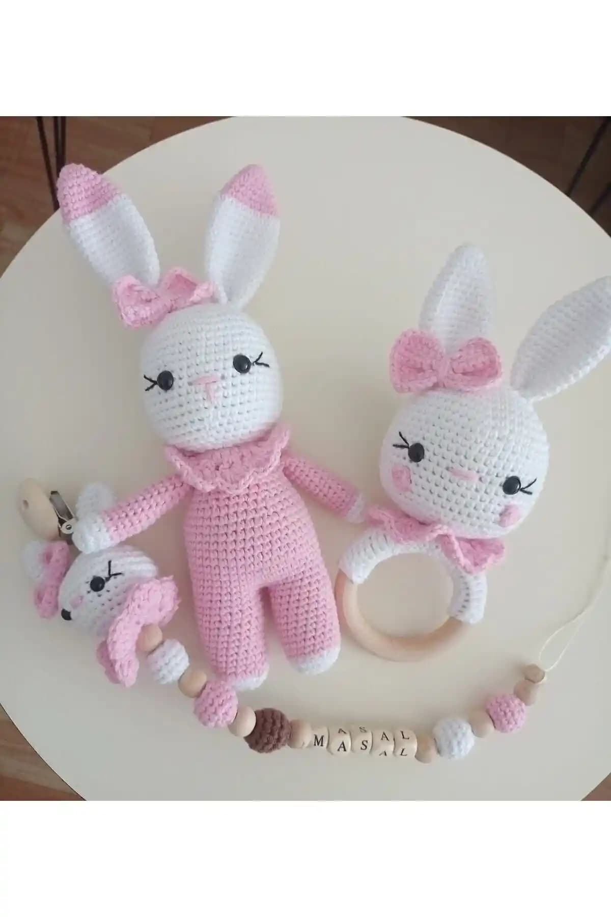 Strodizayn Amigurumi Organik Örgü Tavşan Seti: Bebek Gelişimine Uygun Yumuşak Oyuncak