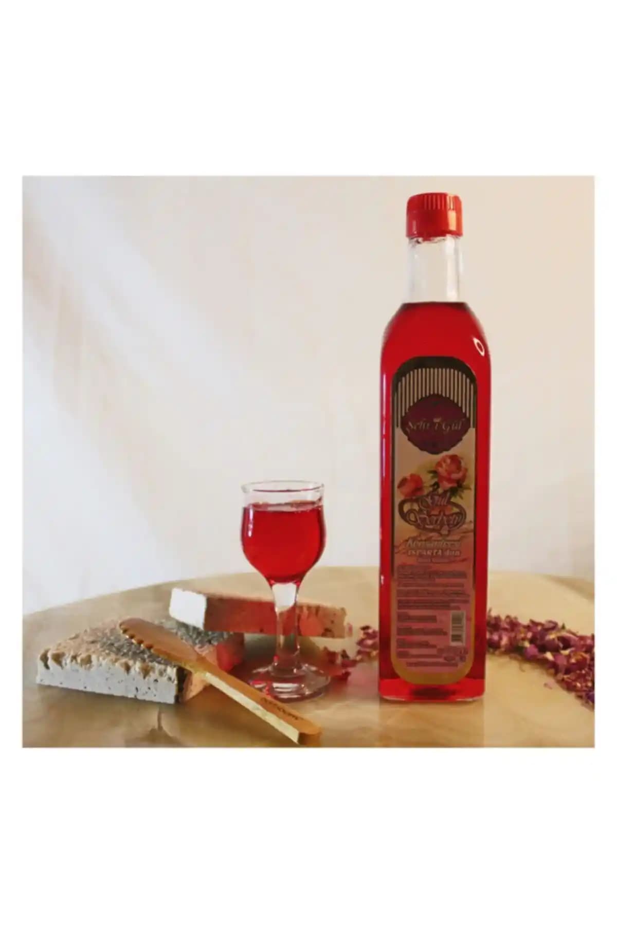 Yıldırım Şekerleme Şehr-i Gül Gül Şerbeti Konsantre 700 Gr Cam Şişede