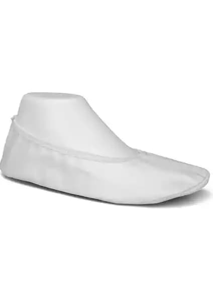 Bale Dans Ayakkabıları Beyaz ve Siyah Pisi Pisi Modellerinin Karşılaştırması