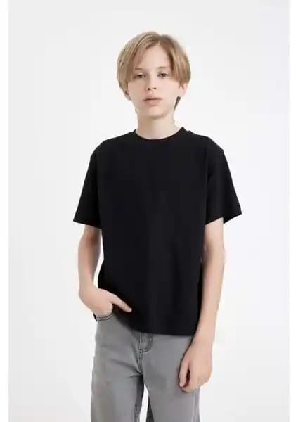 DeFacto Erkek Çocuk Bisiklet Yaka Basic Tişörtü Günlük Kullanım ve Konfor İçin Uygun