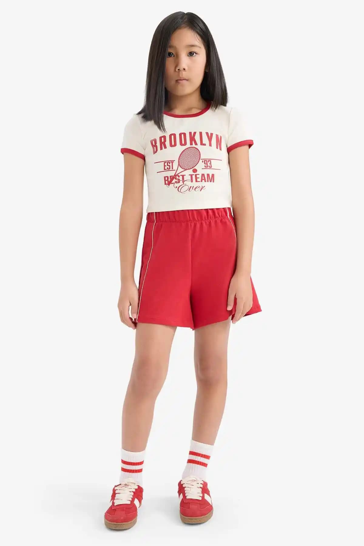 DeFacto Kız Çocuk 2'li Takım: Şıklık ve Konfor Sunan Günlük Giyim Seçeneği