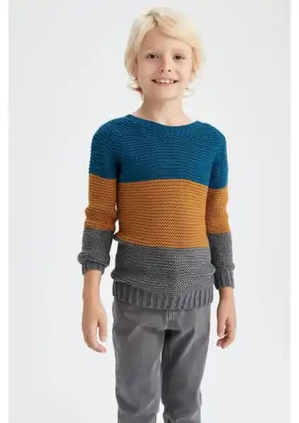 DeFacto ve U.S. Polo Assn. Erkek Çocuk Kazakları Karşılaştırması