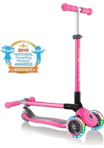 Globber Primo Katlanabilir Lights ve Scoot and Ride Push And Go Çocuk Scooter Karşılaştırması