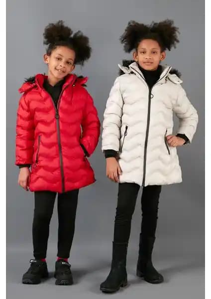 Lela Yakası Suni Kürklü Kapüşonlu Şişme Mont Kız Çocuklar İçin Dayanıklı ve Şık Tasarım