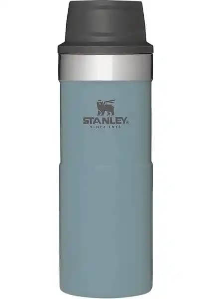 Stanley Klasik ve Trigger-Action Termos Bardakları Karşılaştırması 0.35 Lt
