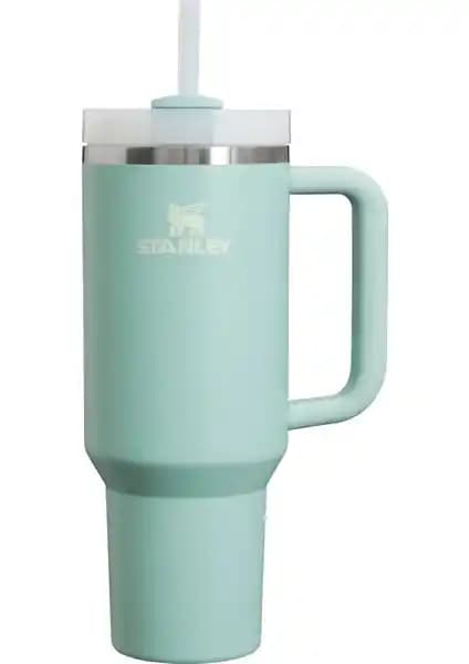 Stanley Termos Karşılaştırması: 1,18L ve 0,89L modellerinin özellikleri ve kullanıcı yorumları