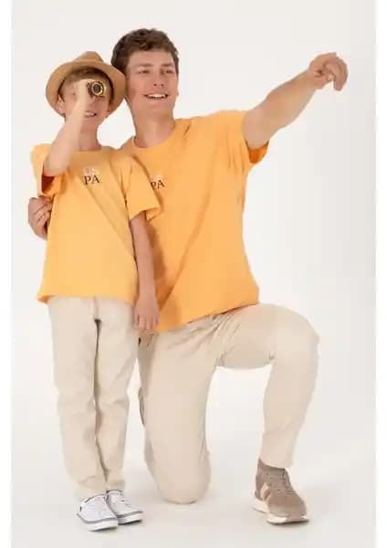 U.S. Polo Assn. Erkek Çocuk Tişörtleri Karşılaştırması: Oversize ve Regular Fit Modelleri