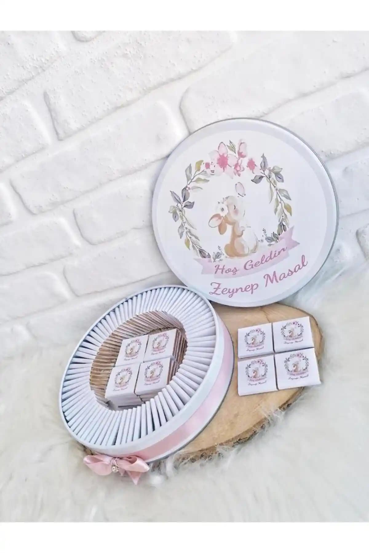 Angel Gift Çikolata: Kişiye Özel ve Şık Hediye Seçenekleriyle Özel Günleriniz İçin