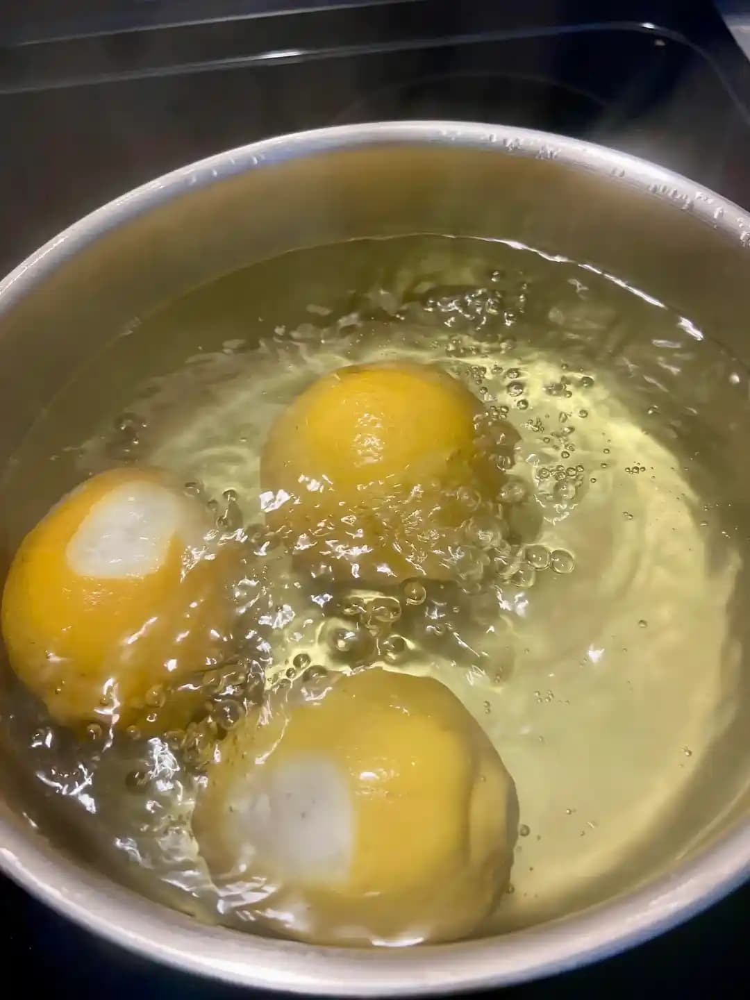 Evde Limon Reçeli Yapımı: İki Aşamalı Kaynatma ve Doğru Malzeme Oranlarıyla Marmelat Tarifi