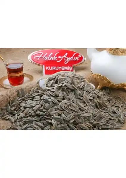 Kavrulmuş Siyah Ayçekirdeği: Sağlıklı ve Lezzetli Atıştırmalık Seçenekleri