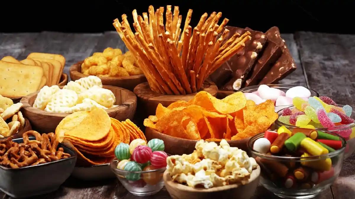 Sağlıklı Atıştırmalık Seçenekleri: Abur Cubur Yerine Besleyici Alternatifler