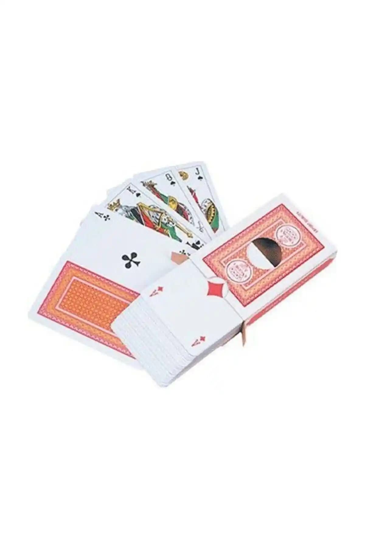 Akın Aksesuar İskambil Kartları: Dayanıklı ve Çok Amaçlı Oyun Kartları