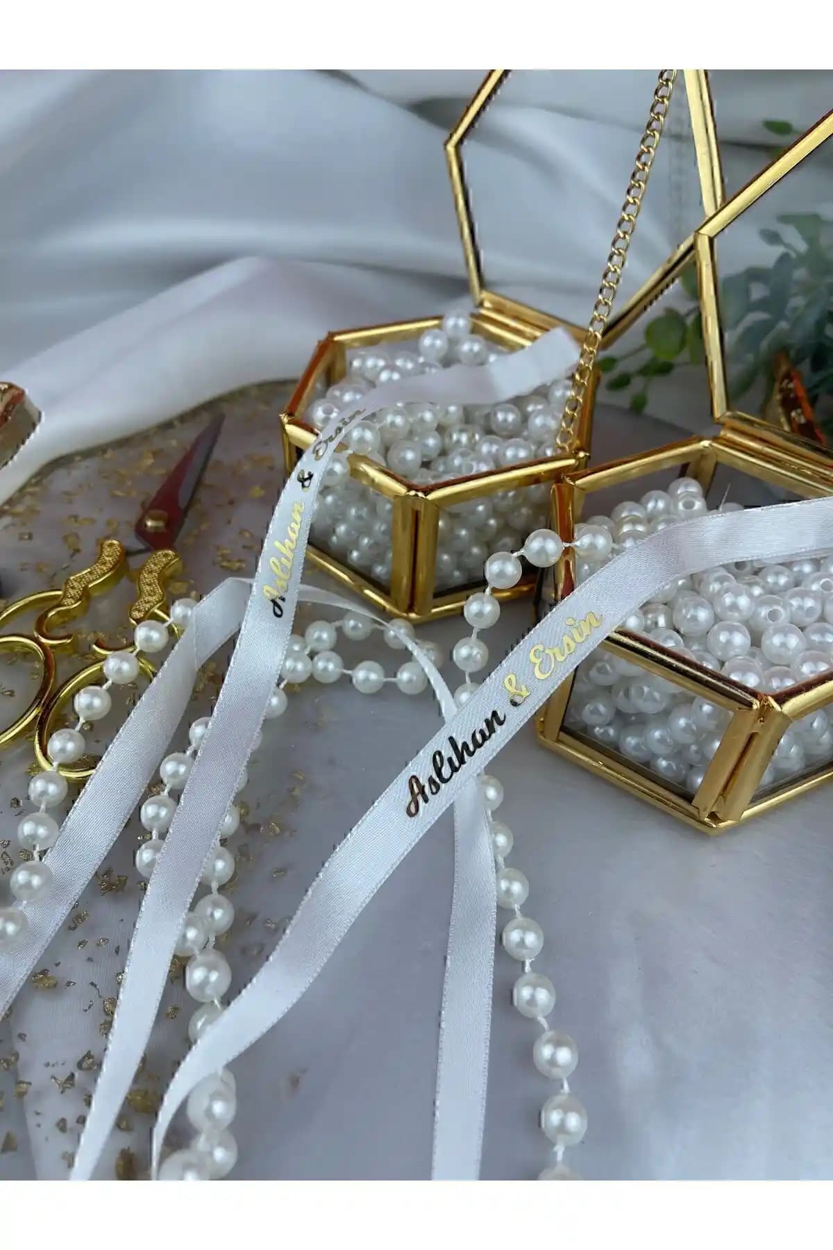 Düğün ve Nişan Organizasyonları İçin Kurdele Seçenekleri Karşılaştırması