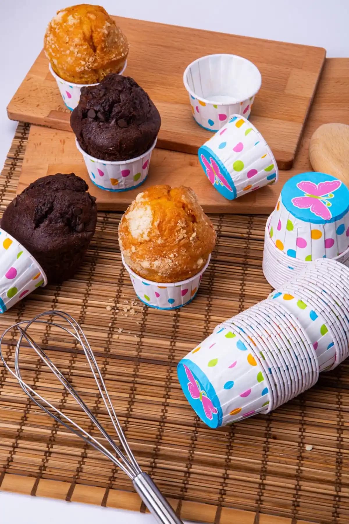 Huzur Party Store ve Trend Hediye Sepeti Kek Kalıplarının Karşılaştırması