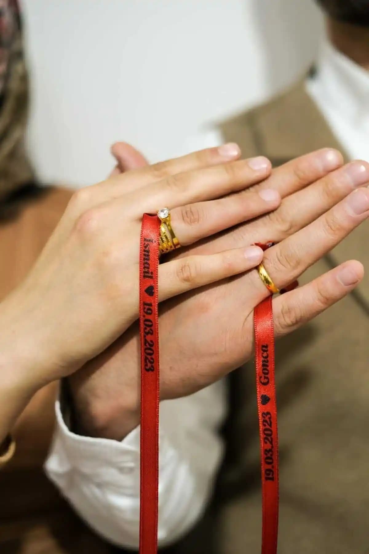 Kişiye Özel Nişan ve Düğün Kurdelesi Seçenekleri ve Özellikleri