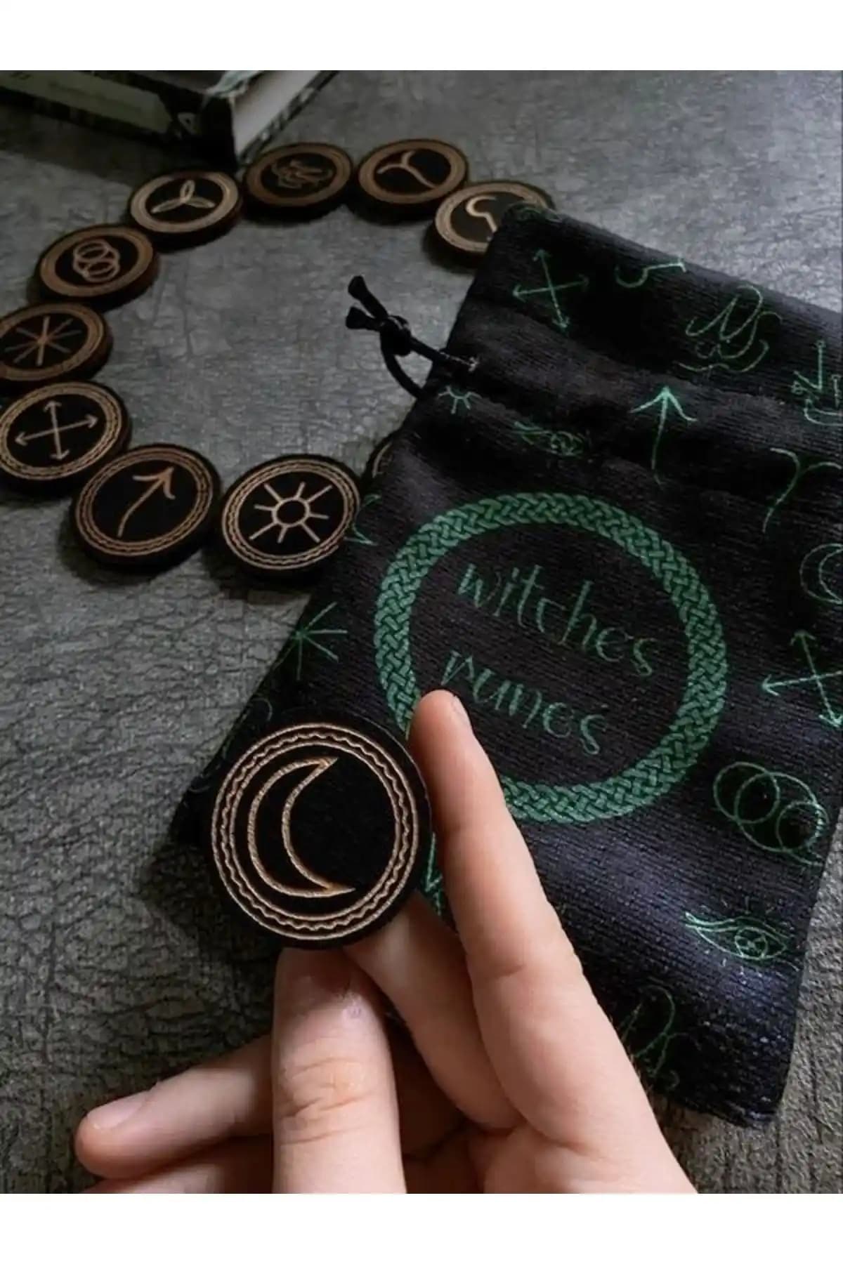 Planet Butik Regin Witches Runes Setiyle Mistik ve Spiritüel Keşifler İçin Modern Araçlar