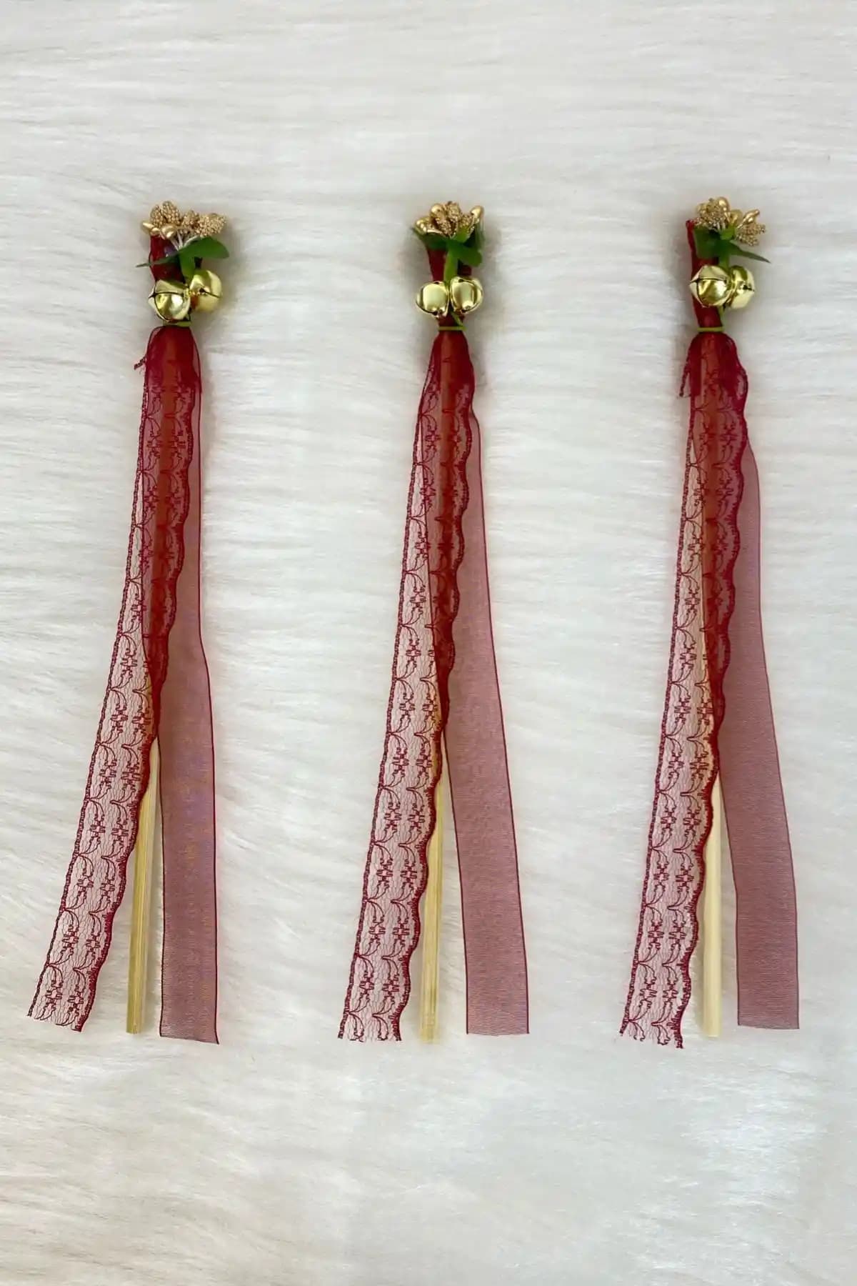 ZEYMERADE Bordo Nedime Zili: Şık ve İşlevsel Düğün ve Kutlama Aksesuarı