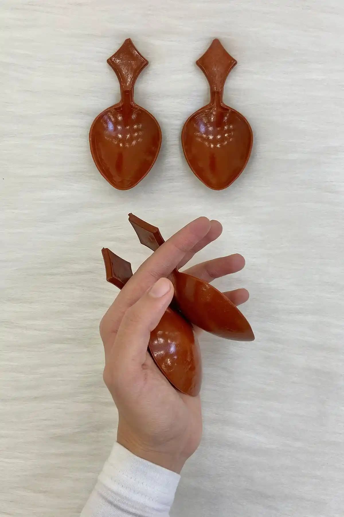 ZEYMERADE Kısa Saplı Oyun Kaşığı: Eğlence ve Şıklık İçin Pratik ve Dayanıklı