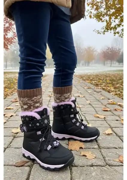 Çocuk Botları Karşılaştırması: Muggo Tigger Kürklü ve Vicco Nano II Modelleri