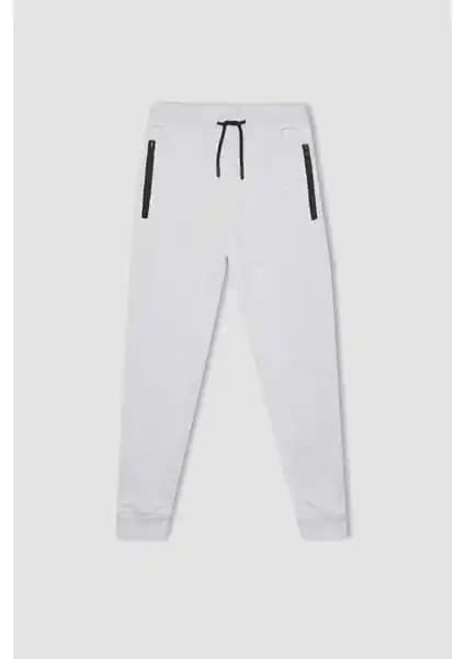 DeFacto Erkek Çocuk Eşofmanları Karşılaştırması Fermuarlı Pike ve Jogger Modelleri