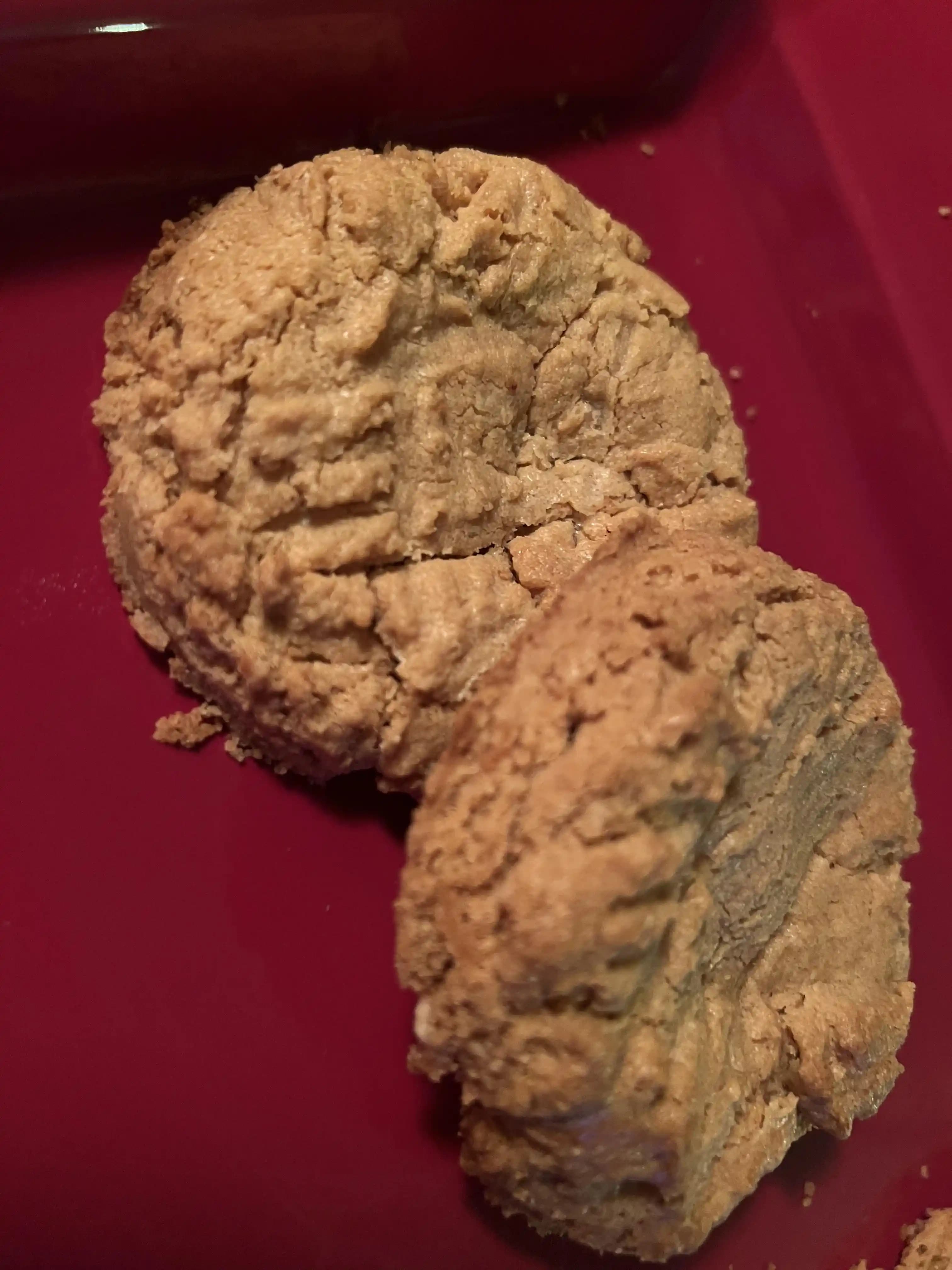 3 Malzemeli Fıstık Ezmesi Kurabiyesi Tarifleri: Yumurtalı ve Yumurtasız Seçenekler