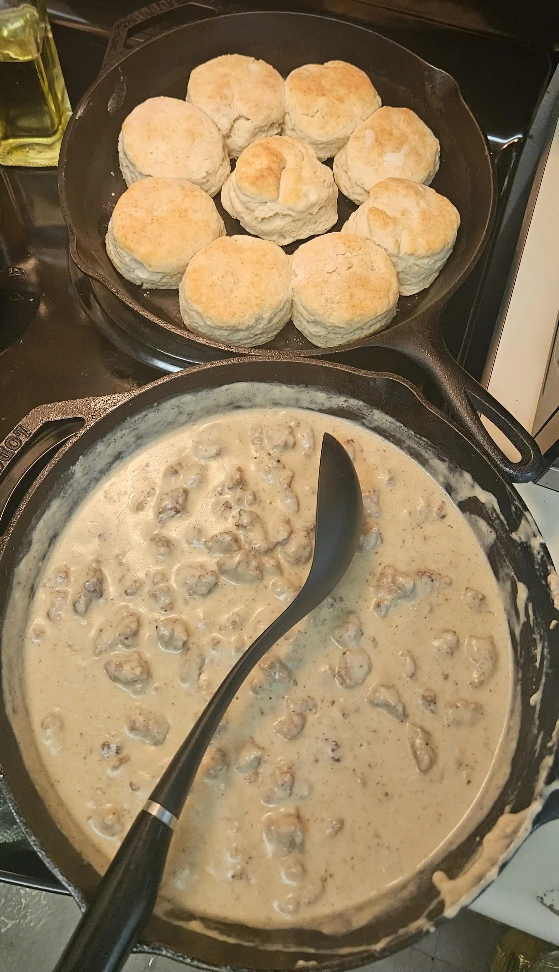 Amerikan Güney Mutfağından Bisküvi ve Sos Tarifi: Malzemeler ve Püf Noktaları