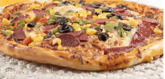 Dondurulmuş Pizza ve Dışarıdan Sipariş Edilen Pizza: Maliyet ve Pratiklik Karşılaştırması