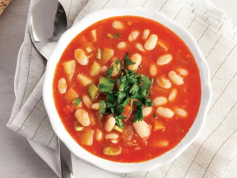 Fasulye Çorbası Tarifi, Pişirme Teknikleri ve Kültürel Önemi Üzerine Detaylı İnceleme